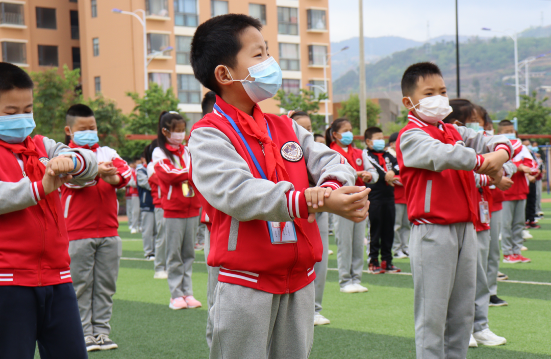 开学在即，保山安利医院为隆阳区多所中、小学开展疫情防控知识培训