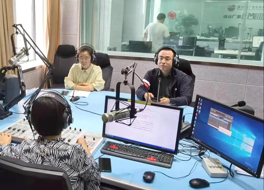 9月14日走进保山广播电视台《公益987》栏目带您了解肿瘤治疗技术的奥秘