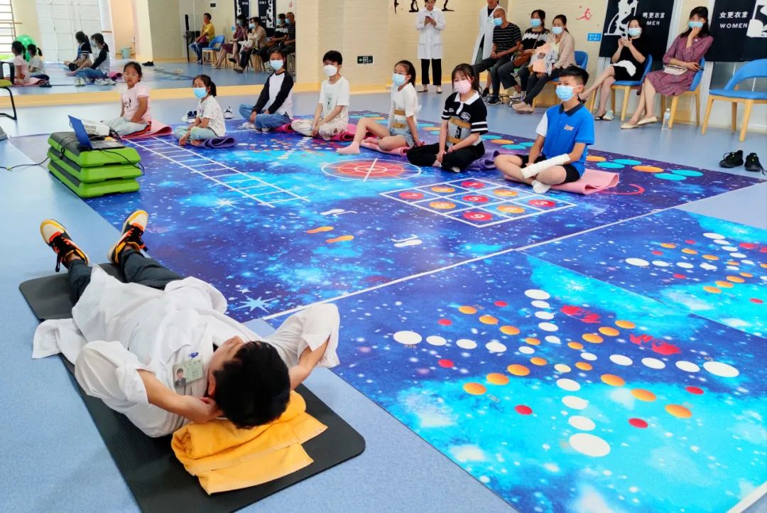 【保山安利医院】第五期青少年脊柱健康公益培训班圆满结束