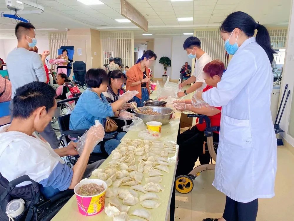【保山安利医院】“浓浓饺子香，深深关爱情”保山市残联肢体残疾患者社会融入活动